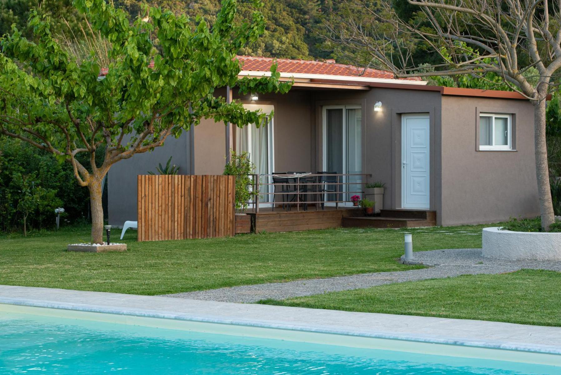Casa Di Varco Holiday home Frinion